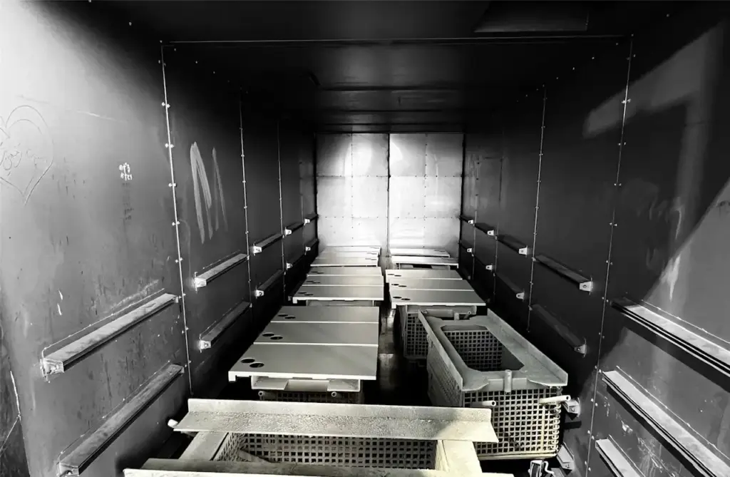 装や溶接後の製品を乾燥させるための工場用乾燥炉設備